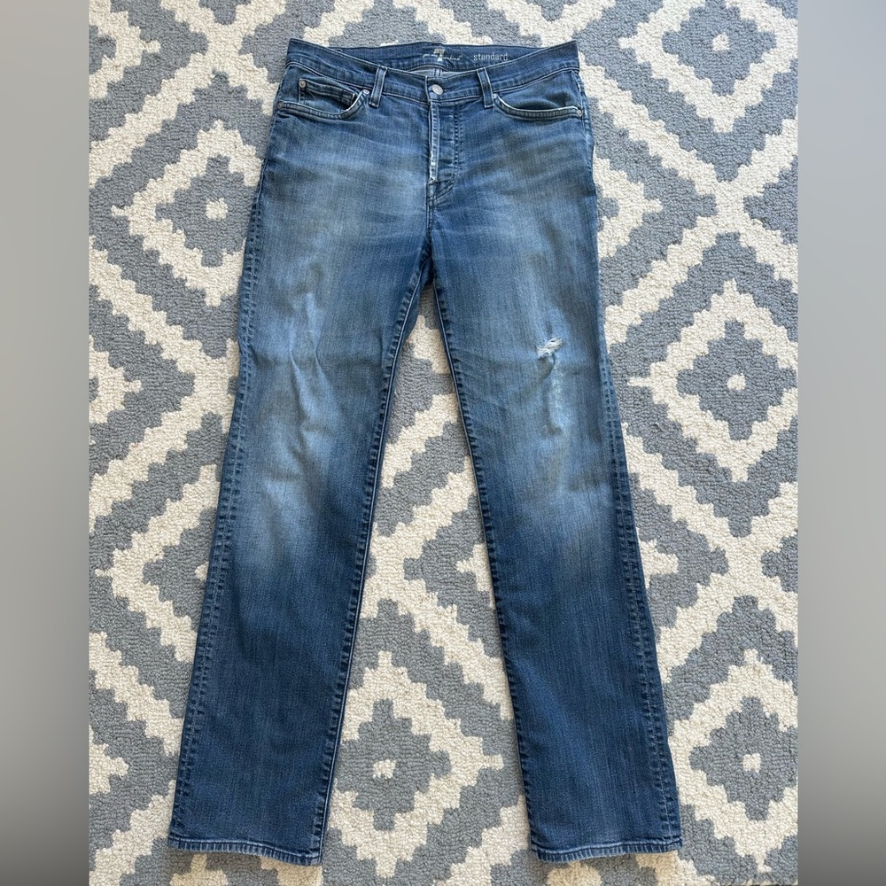 7 For All Mankind Men's Faded Blue Jeans,  33!